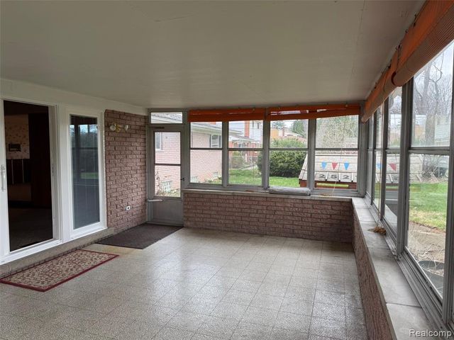 37572 Via Rosalie Street, Clinton Township, MI 48036