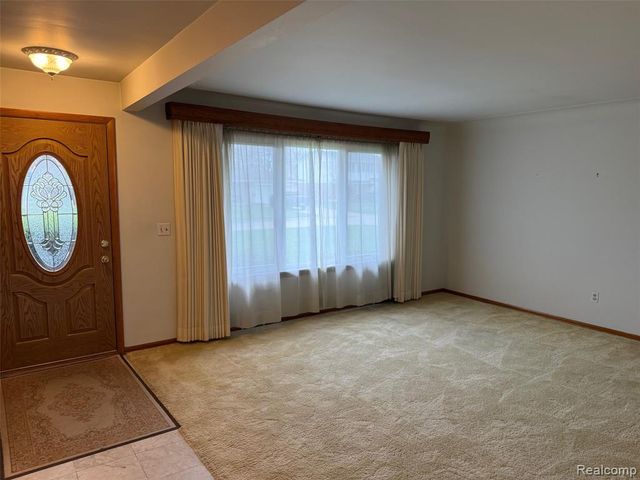 37572 Via Rosalie Street, Clinton Township, MI 48036