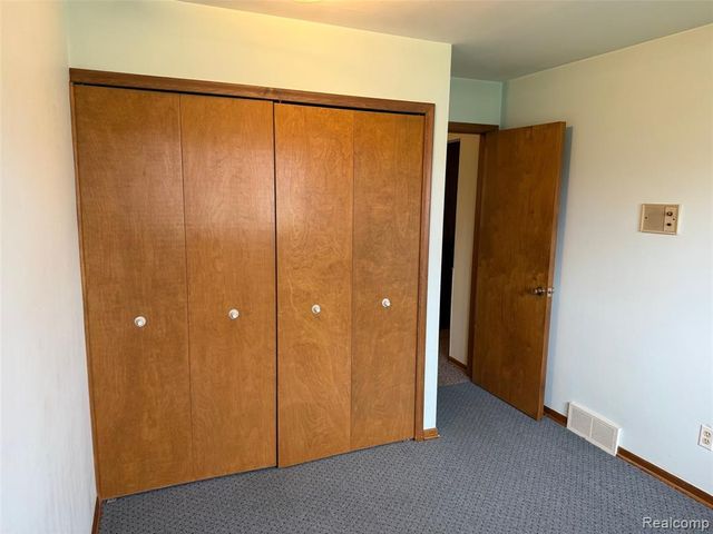 37572 Via Rosalie Street, Clinton Township, MI 48036