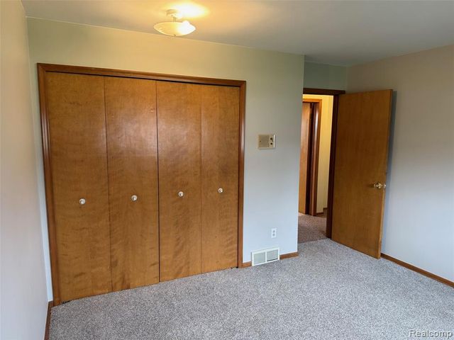 37572 Via Rosalie Street, Clinton Township, MI 48036