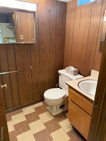 37572 Via Rosalie Street, Clinton Township, MI 48036