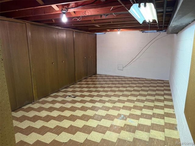 37572 Via Rosalie Street, Clinton Township, MI 48036