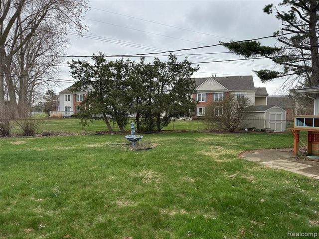 37572 Via Rosalie Street, Clinton Township, MI 48036