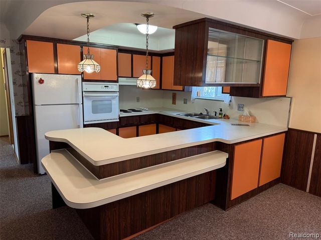 37572 Via Rosalie Street, Clinton Township, MI 48036