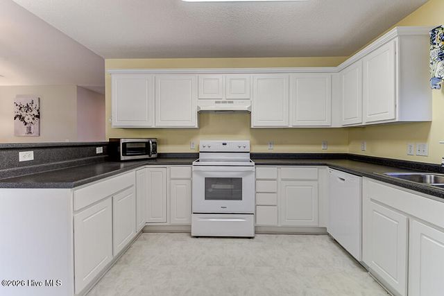515 Maple Branches Drive, Leland, NC 28451