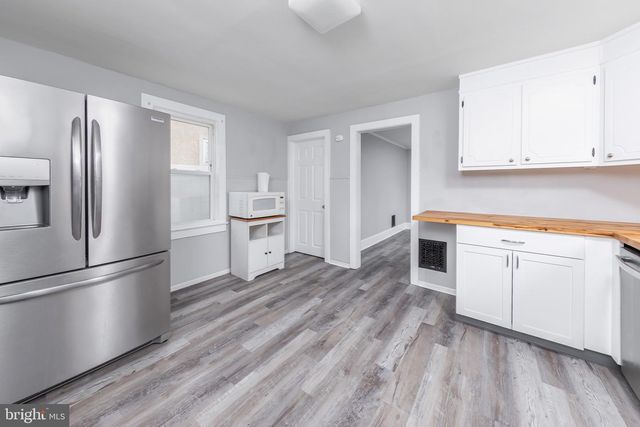 698 MAIN ST, Mantua, NJ 08051