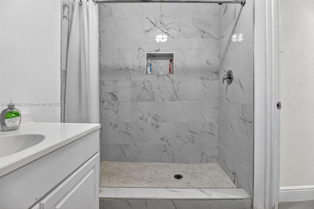 1680 NW 22nd Ct, Miami, FL 33125