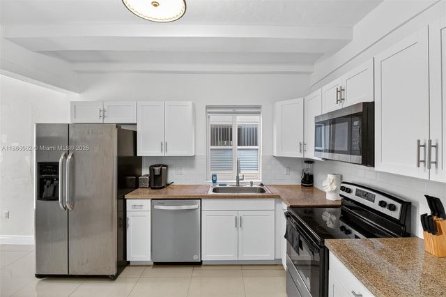 1680 NW 22nd Ct, Miami, FL 33125