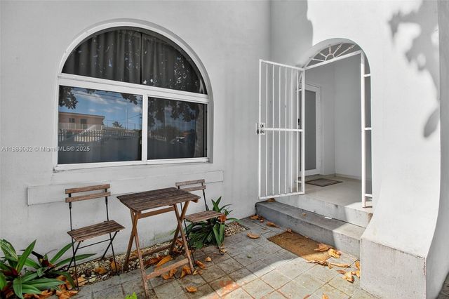 1680 NW 22nd Ct, Miami, FL 33125