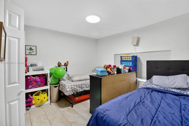 1680 NW 22nd Ct, Miami, FL 33125