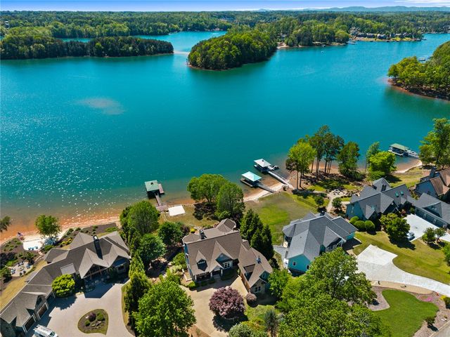 302 Bay Hill Drive, West Union, SC 29696