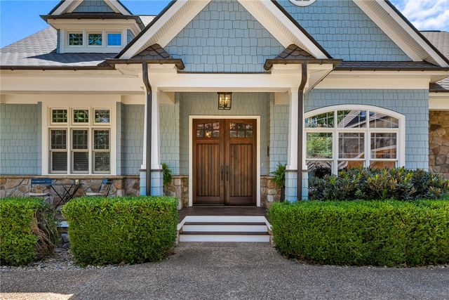 302 Bay Hill Drive, West Union, SC 29696