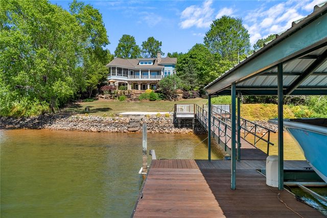 302 Bay Hill Drive, West Union, SC 29696