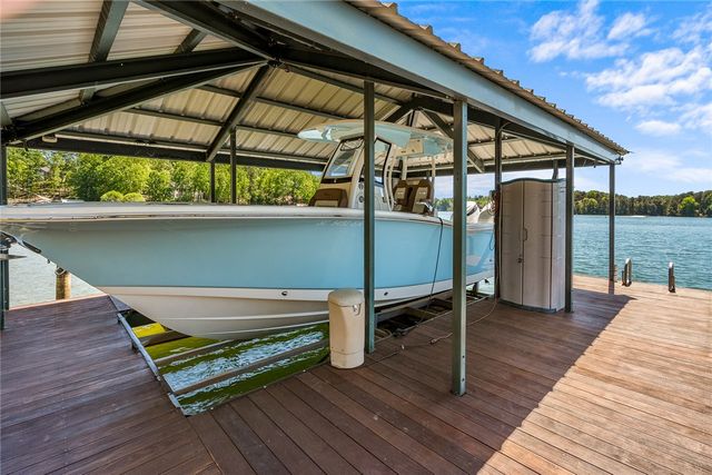 302 Bay Hill Drive, West Union, SC 29696