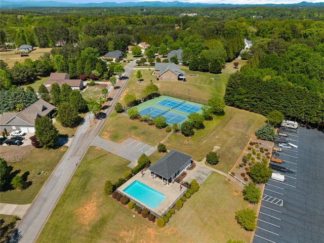 302 Bay Hill Drive, West Union, SC 29696