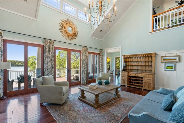 302 Bay Hill Drive, West Union, SC 29696