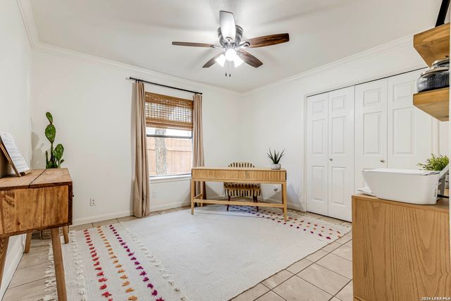 11 Aubrey Ct, San Antonio, TX 78216