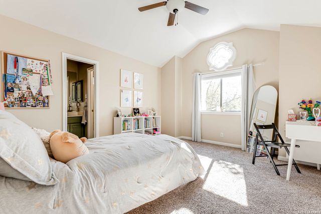 11 Aubrey Ct, San Antonio, TX 78216