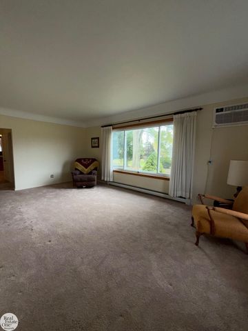 1471 S Allen Road, St Clair, MI 48079