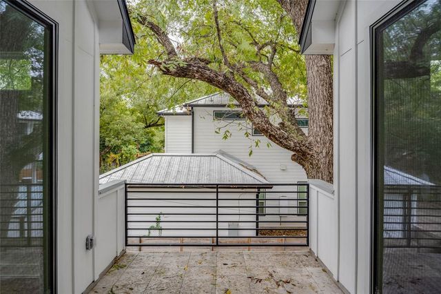 1406 E 2nd ST 2, Austin, TX 78702