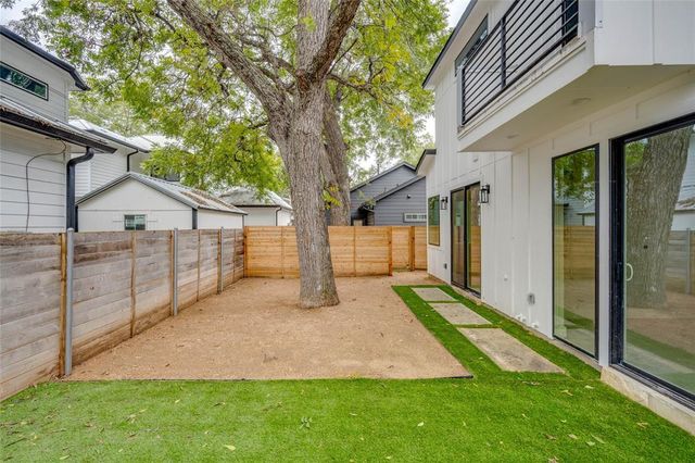 1406 E 2nd ST 2, Austin, TX 78702