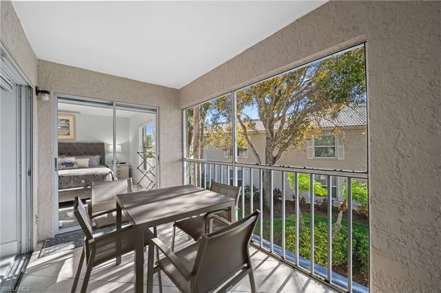 822 Gulf Pavilion DR 201, Naples, FL 34108