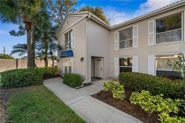 822 Gulf Pavilion DR 201, Naples, FL 34108