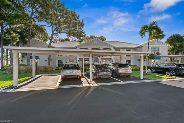 822 Gulf Pavilion DR 201, Naples, FL 34108