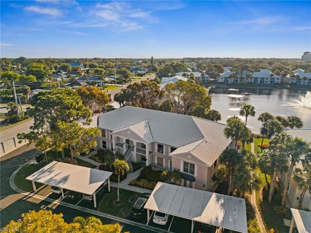 822 Gulf Pavilion DR 201, Naples, FL 34108