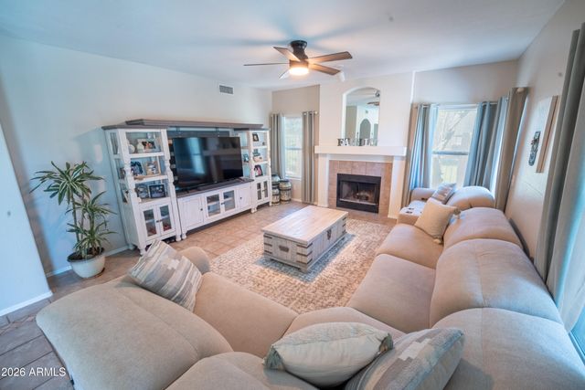 324 E ARABIAN Drive, Gilbert, AZ 85296