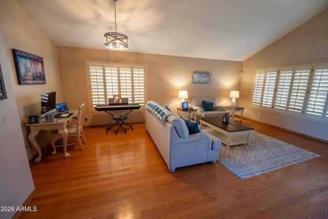 324 E ARABIAN Drive, Gilbert, AZ 85296