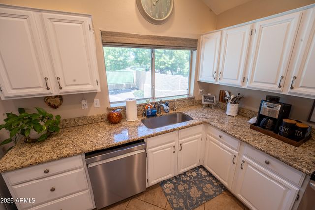324 E ARABIAN Drive, Gilbert, AZ 85296