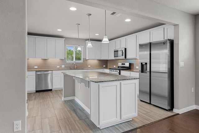 521 Rockport ST, Georgetown, TX 78633