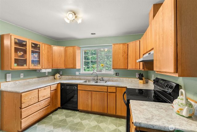 138 Sunnyside Drive, Chehalis, WA 98532