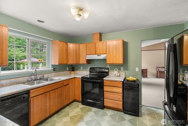 138 Sunnyside Drive, Chehalis, WA 98532