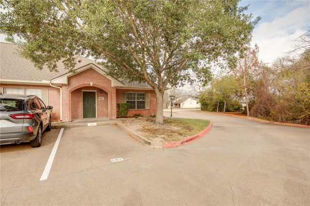 1702 Deacon Drive 101, College Station, TX 77845