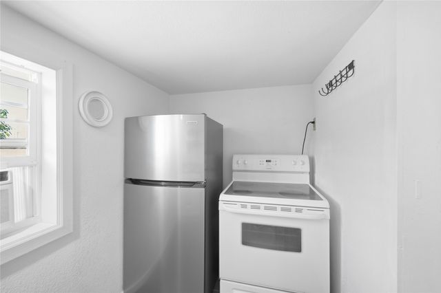 3807 E 21st Place, Tulsa, OK 74114
