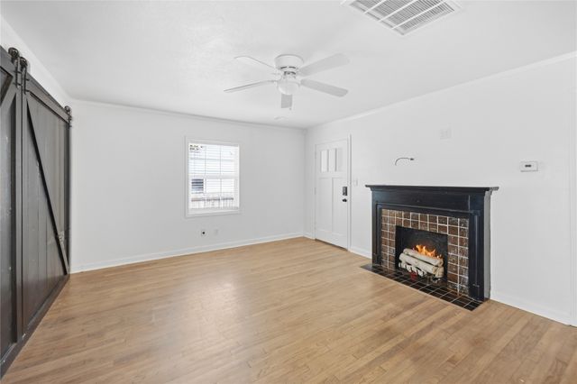 3807 E 21st Place, Tulsa, OK 74114