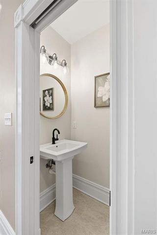 2846 Accomac Street, St Louis, MO 63104