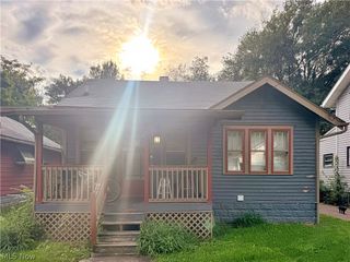 688 Merton Avenue, Akron, OH 44306