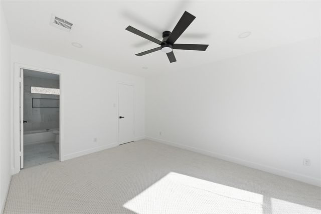303 E Fair Harbor Lane, Houston, TX 77079