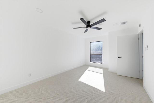 303 E Fair Harbor Lane, Houston, TX 77079