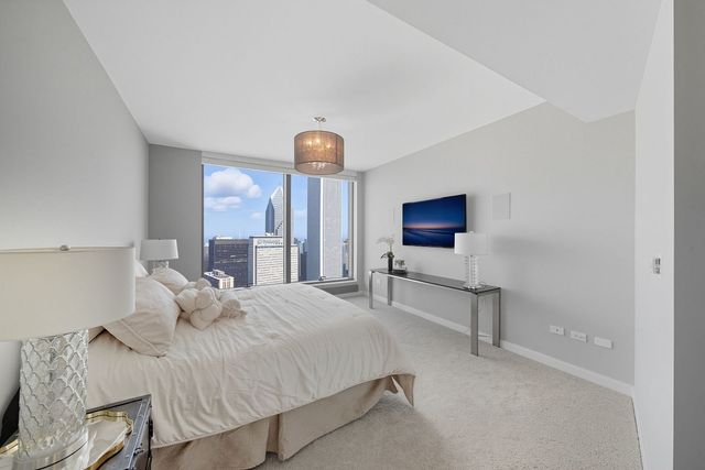 60 E Monroe Street 5601, Chicago, IL 60603