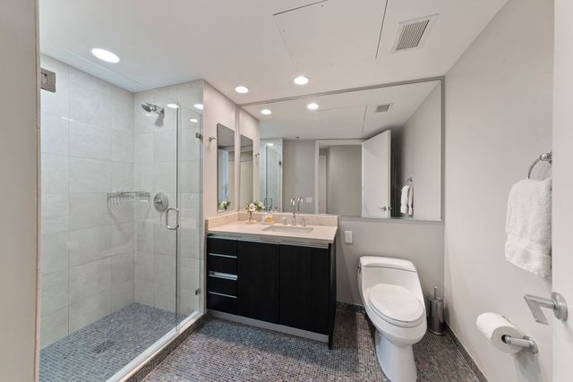 60 E Monroe Street 5601, Chicago, IL 60603