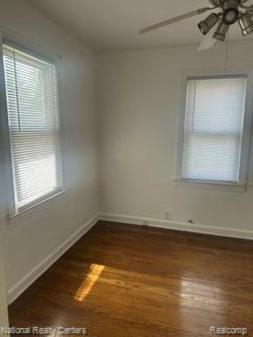 15067 Sumner, Redford Charter Township, MI 48239