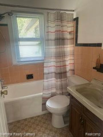 15067 Sumner, Redford Charter Township, MI 48239
