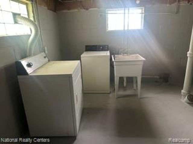 15067 Sumner, Redford Charter Township, MI 48239