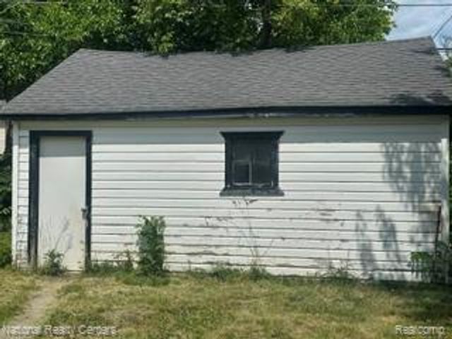 15067 Sumner, Redford Charter Township, MI 48239