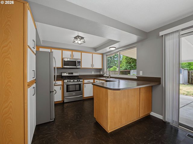 19914 Ne Holladay St, Portland, OR 97230