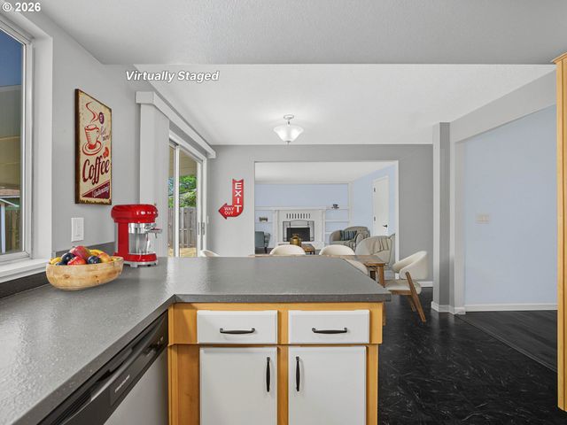 19914 Ne Holladay St, Portland, OR 97230